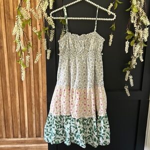 E-Klah Girls Patchwork Ruffle Pullover Dress. Size S (6/7)